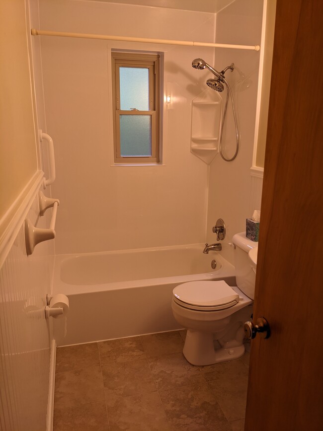 Bathroom - 4241 Century Ln