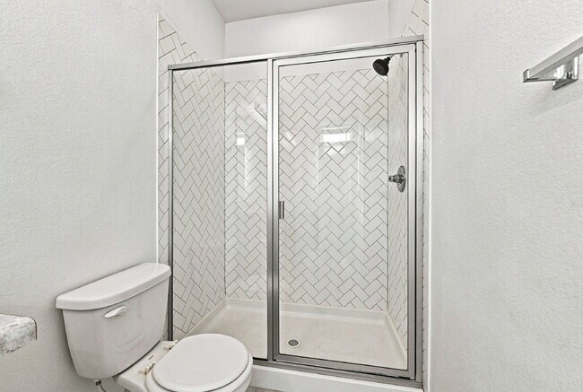 Building Photo - $2,495.95 - 3 Bed, 2.5 Bath Townhome in Aurora with Central AC and In Unit Laundry!