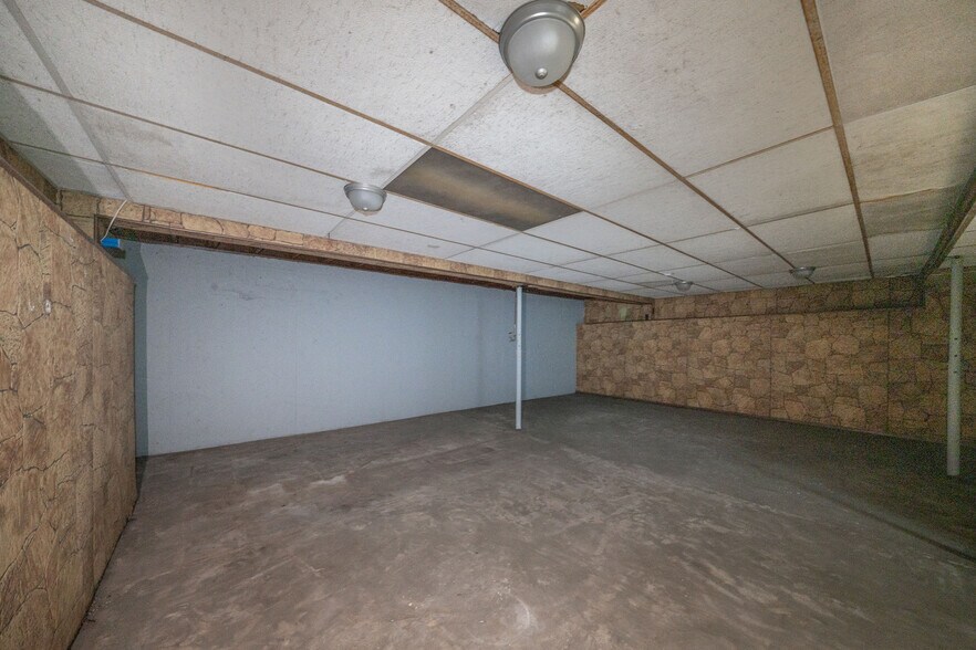 Building Photo - 1218 W Jewell St