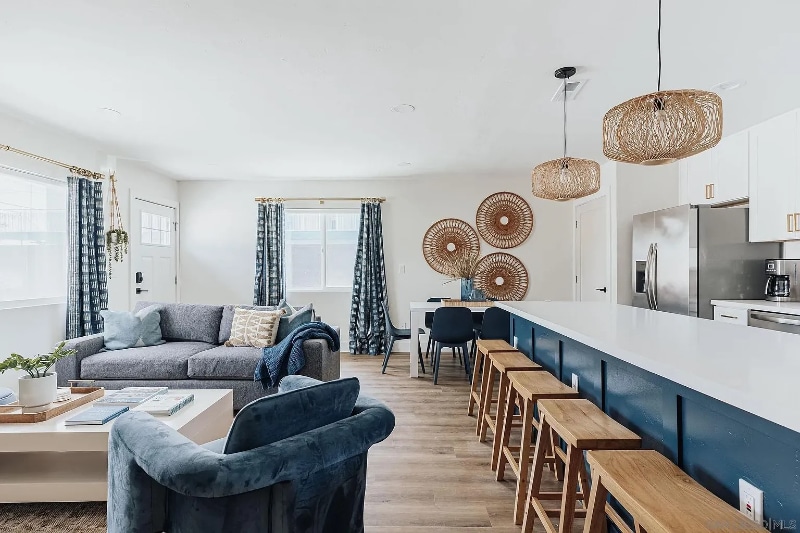 Building Photo - 1231 Center Ave