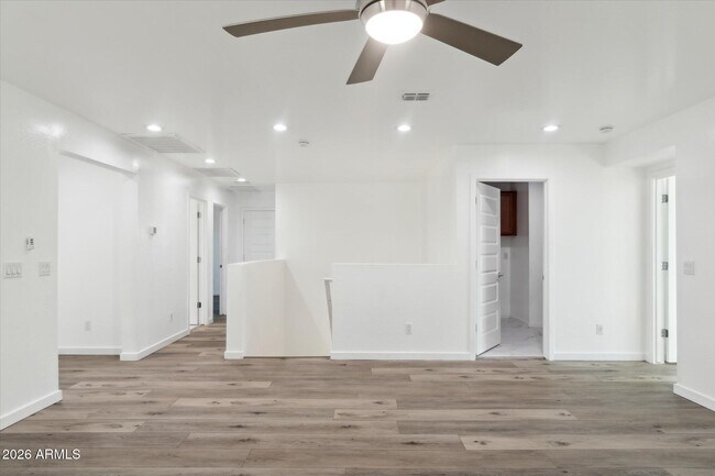 Building Photo - 37292 Yellowstone Dr