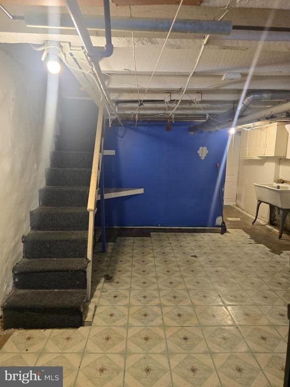 Building Photo - 6254 Brous Ave