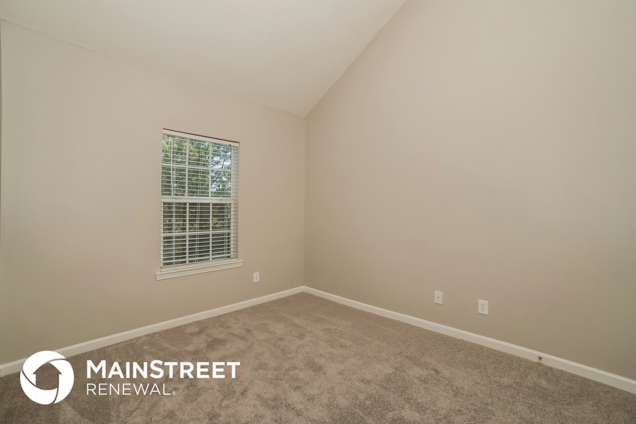 Building Photo - 4852 Wolfcreek View