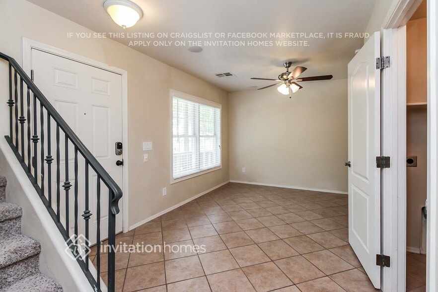 Building Photo - 5614 S 21st Pl