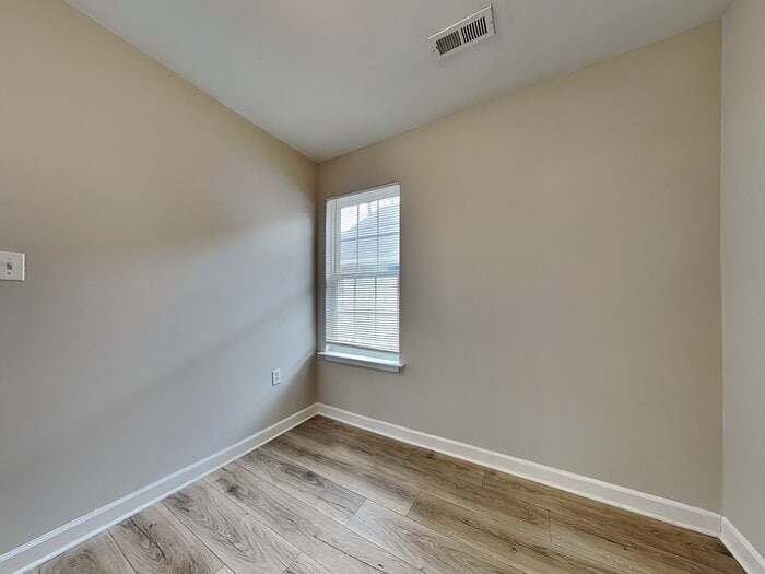 Building Photo - 1303 Braveheart Ln