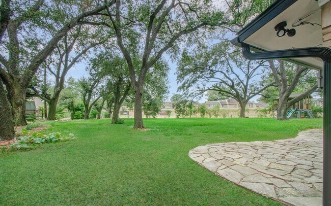 Building Photo - 12214 Braewick Dr