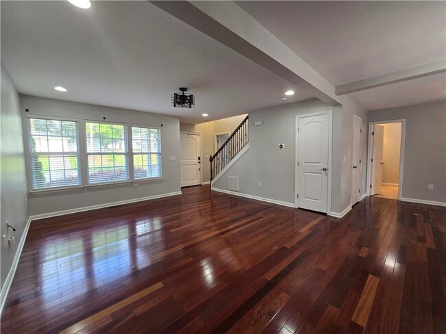 Building Photo - 2616 Boland Dr NE
