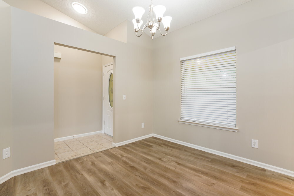 Building Photo - 3298 Deerfield Pointe Dr