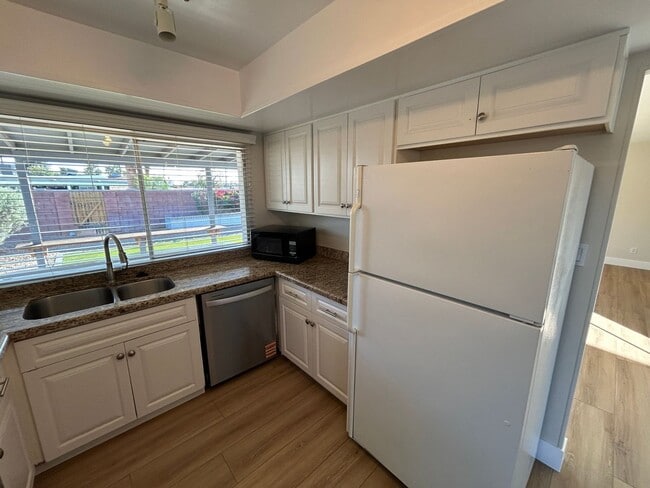 Building Photo - 8601 E Orange Blossom Ln