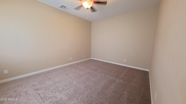 Building Photo - 3742 E Comstock Dr