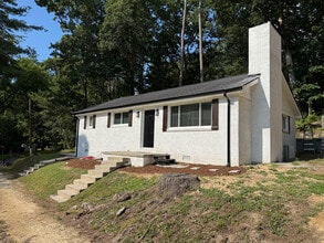 Building Photo - 33 Roach Hollow Rd