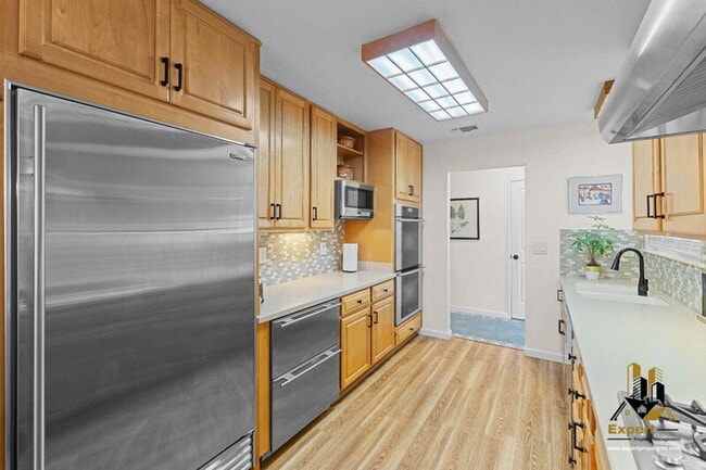 Building Photo - 1814 Vista Creek Dr