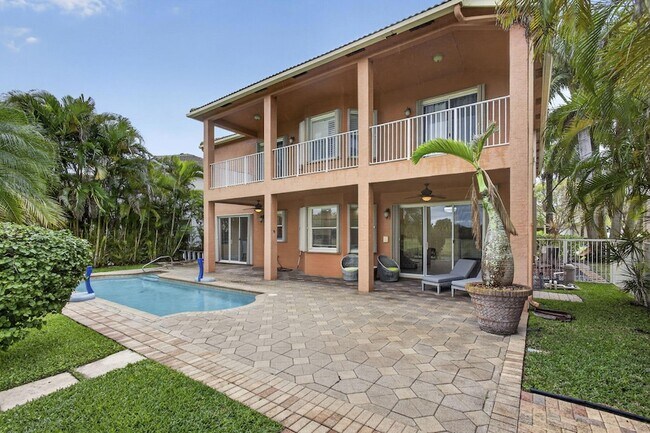 Building Photo - 1724 Annandale Cir