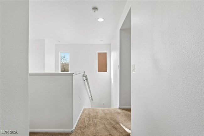 Building Photo - 10585 Cave Ridge St