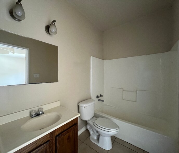 Building Photo - 5310 Marcella Ave