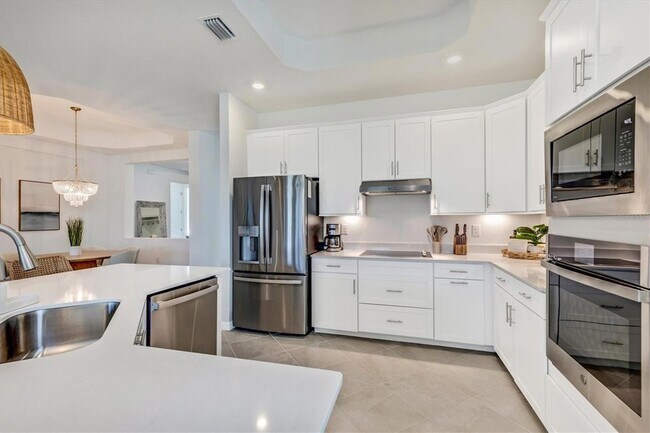 Building Photo - 17617 Santorini Ct