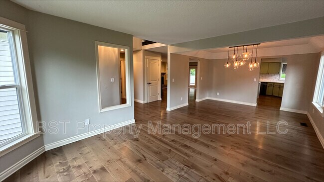 Building Photo - 25130 Rancho Lobo Ct