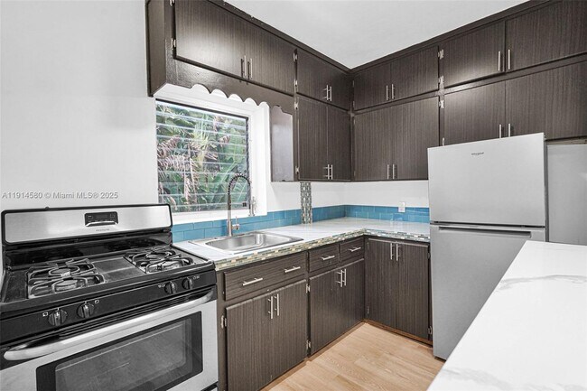 Primary Photo - 12287 NE 7th Ave