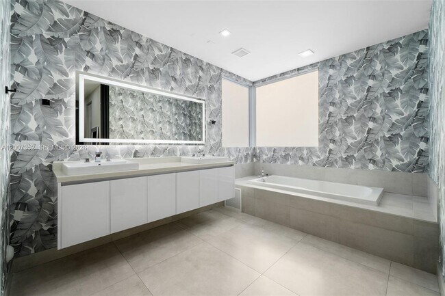 Building Photo - 7534 NW 98th Ave