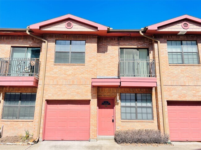 Building Photo - 9400 Bellaire Blvd