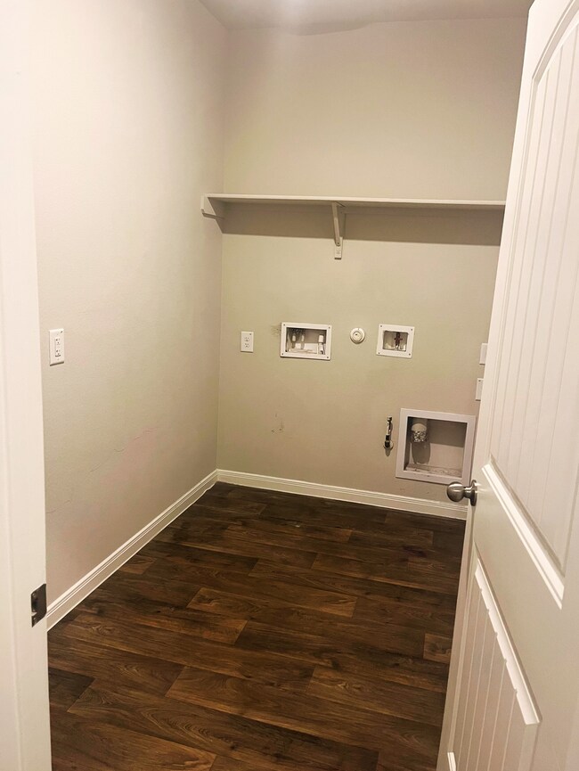 Building Photo - 531 Golden Grove Pky