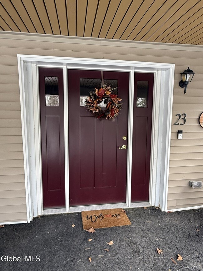 Building Photo - 23 Hillcrest Dr