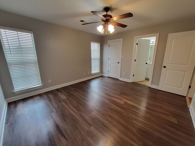 Building Photo - 8898 Rasco Hills Cove