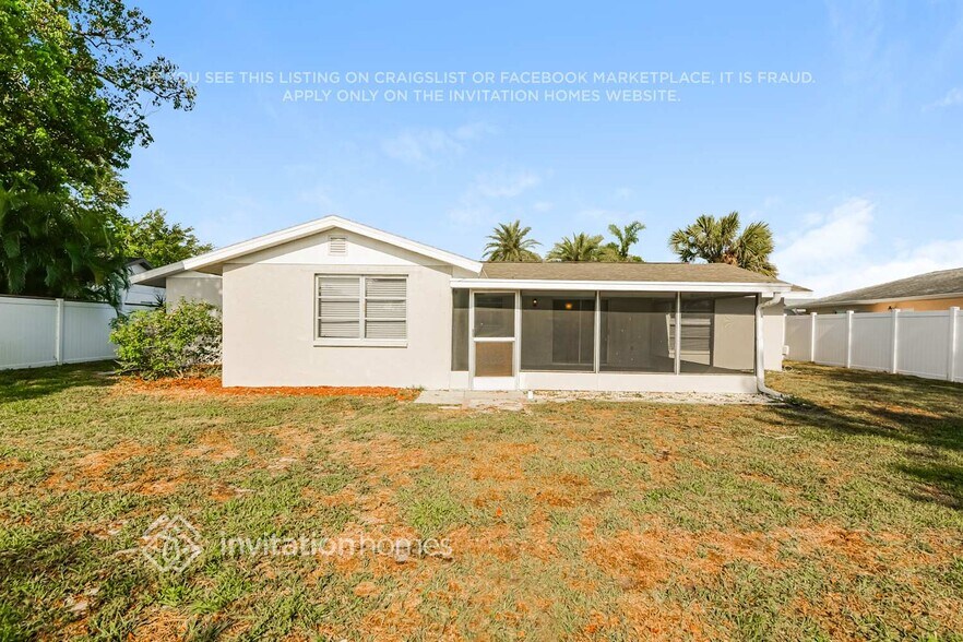 Building Photo - 1240 Waterside Ln