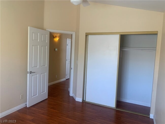 Building Photo - 8112 Sunset Mill Dr