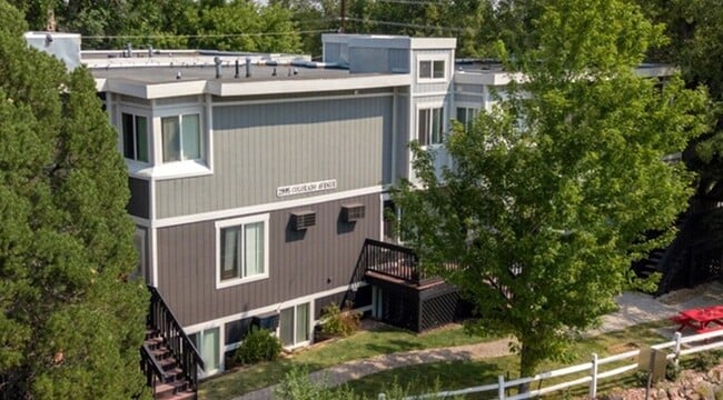 Building Photo - Boulder Buddha
