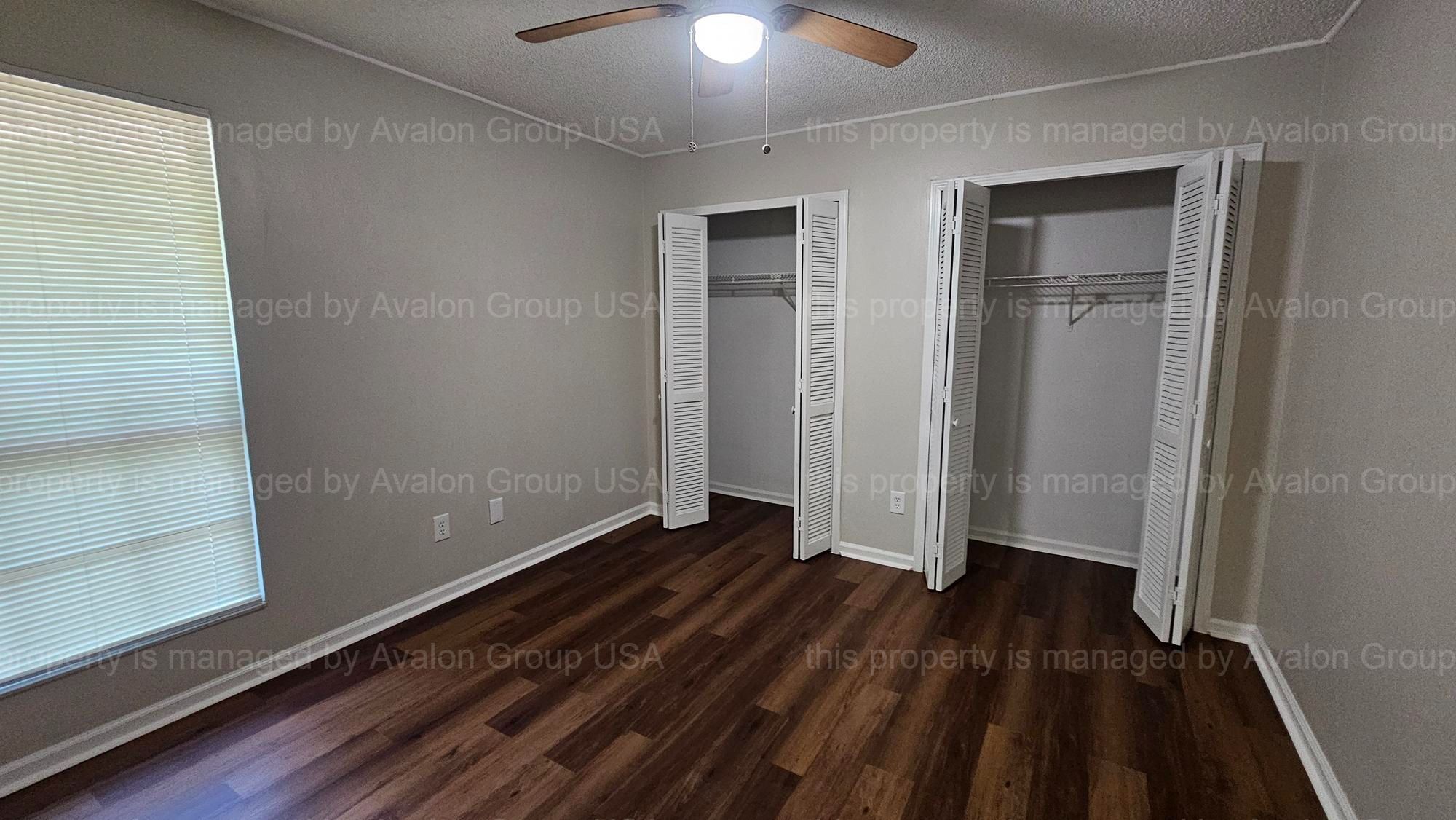 Building Photo - 3545 Villa Pl