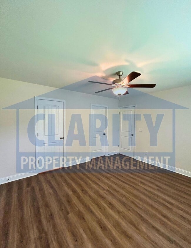 Building Photo - Newly constructed House w/ 3 Bedrooms!