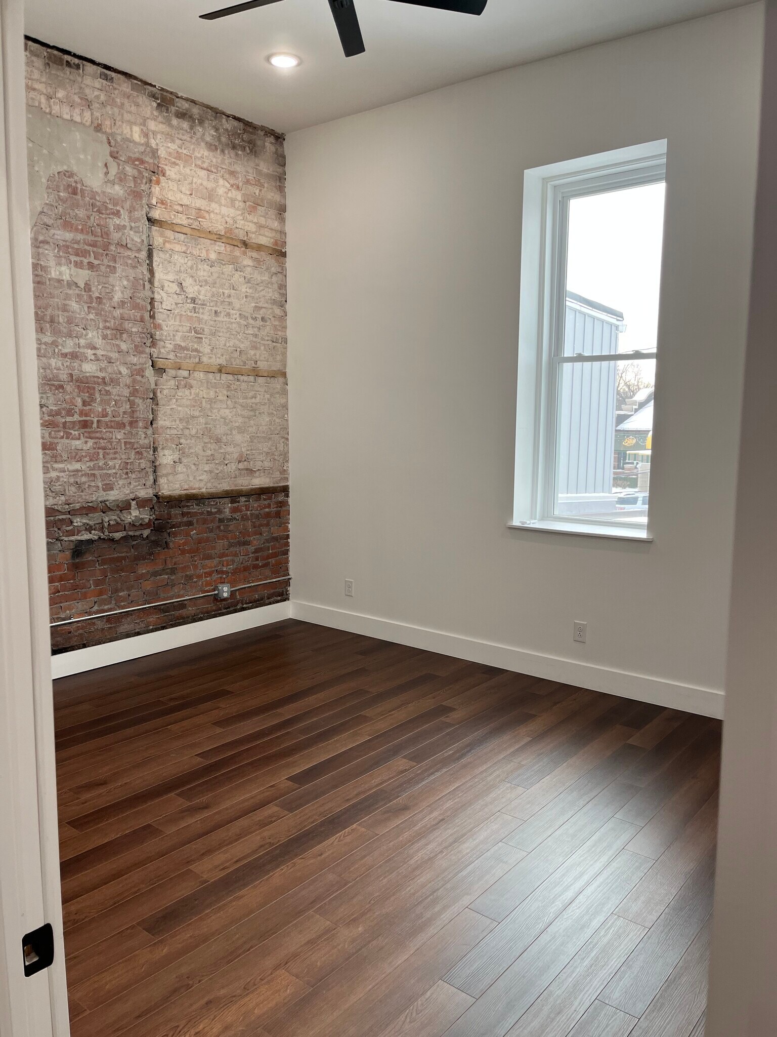 Building Photo - 174 Park Ave