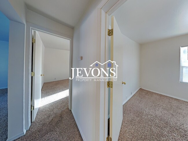 Building Photo - Coming soon! Pet-Friendly 3-Bedroom Home in Naches with Easy Access to Hwy 12