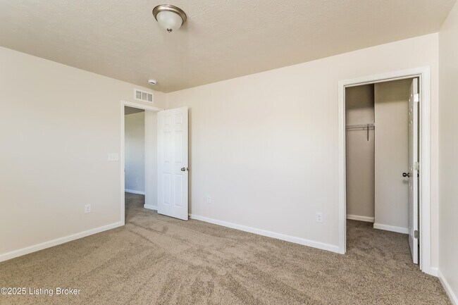 Building Photo - 1213 Johnson Ridge Rd