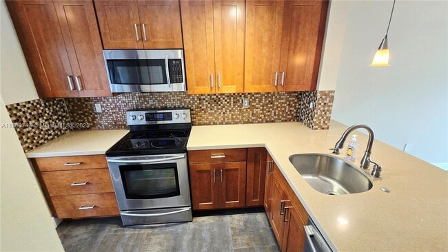 Building Photo - 14273 SW 121st Pl