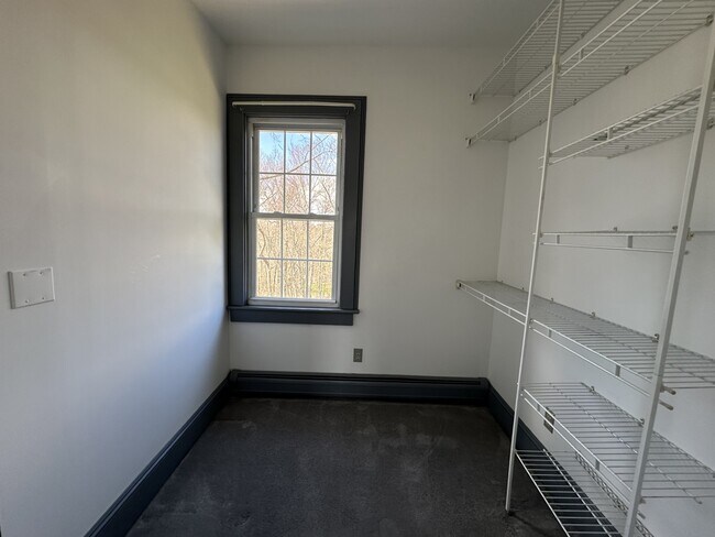 Building Photo - 138 New York Ave