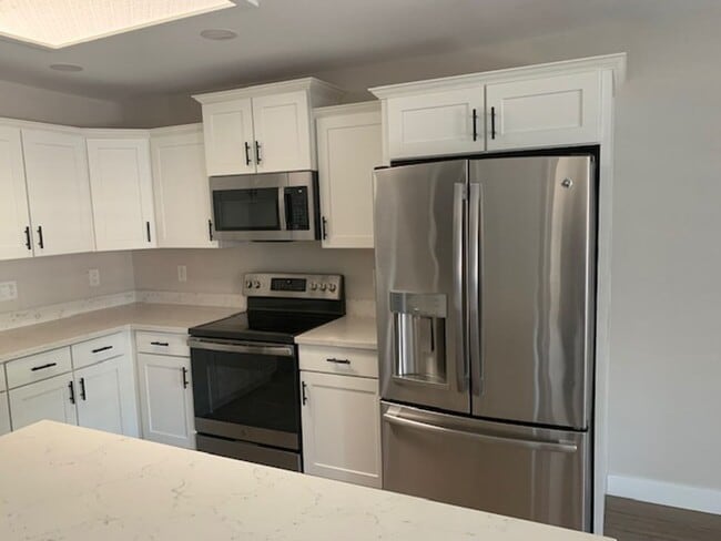 Building Photo - SUNLAND VILLAGE EASG CONDO OVER 55