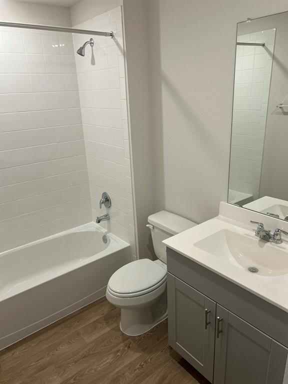 Building Photo - 112 Raymondville Path