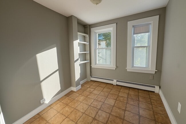 Building Photo - 133 Brattle St