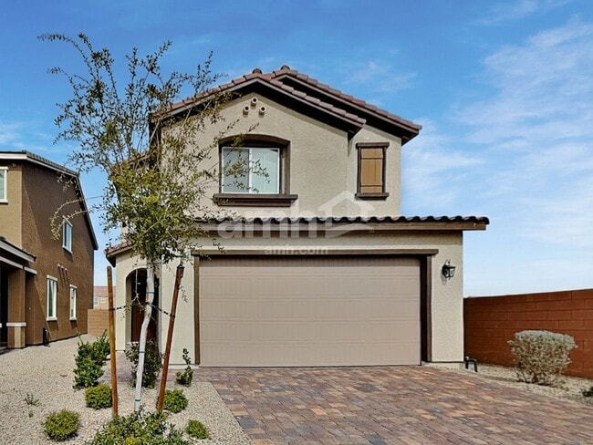 Building Photo - 556 Topiary Pk Ave