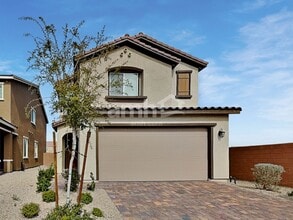 Building Photo - 556 Topiary Pk Ave