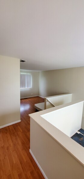 Building Photo - 1522 Meadowsedge Ln