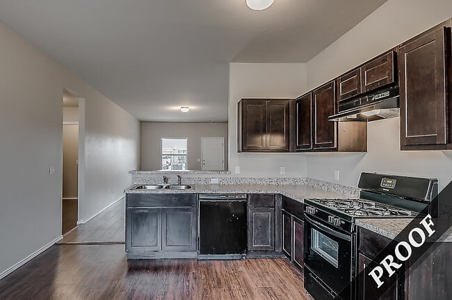 Building Photo - 7641 Leichter Ave