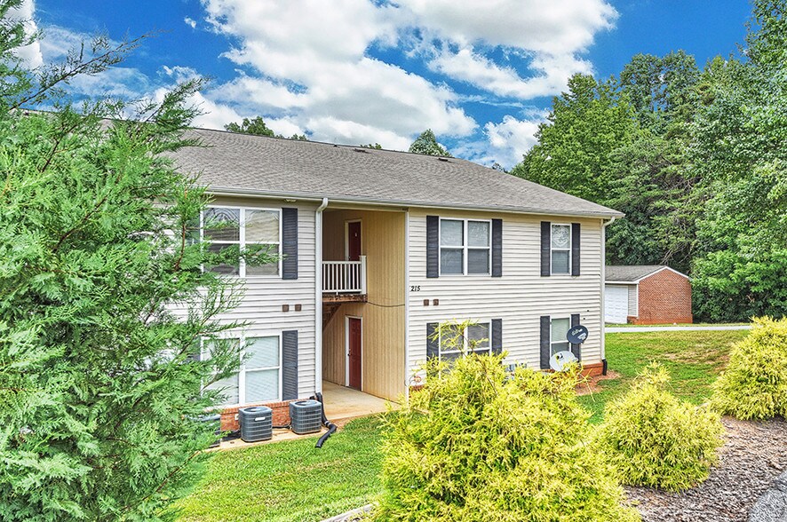 Southgate Gardens 205 Arthur Dr Thomasville NC 27360 Apartment Finder