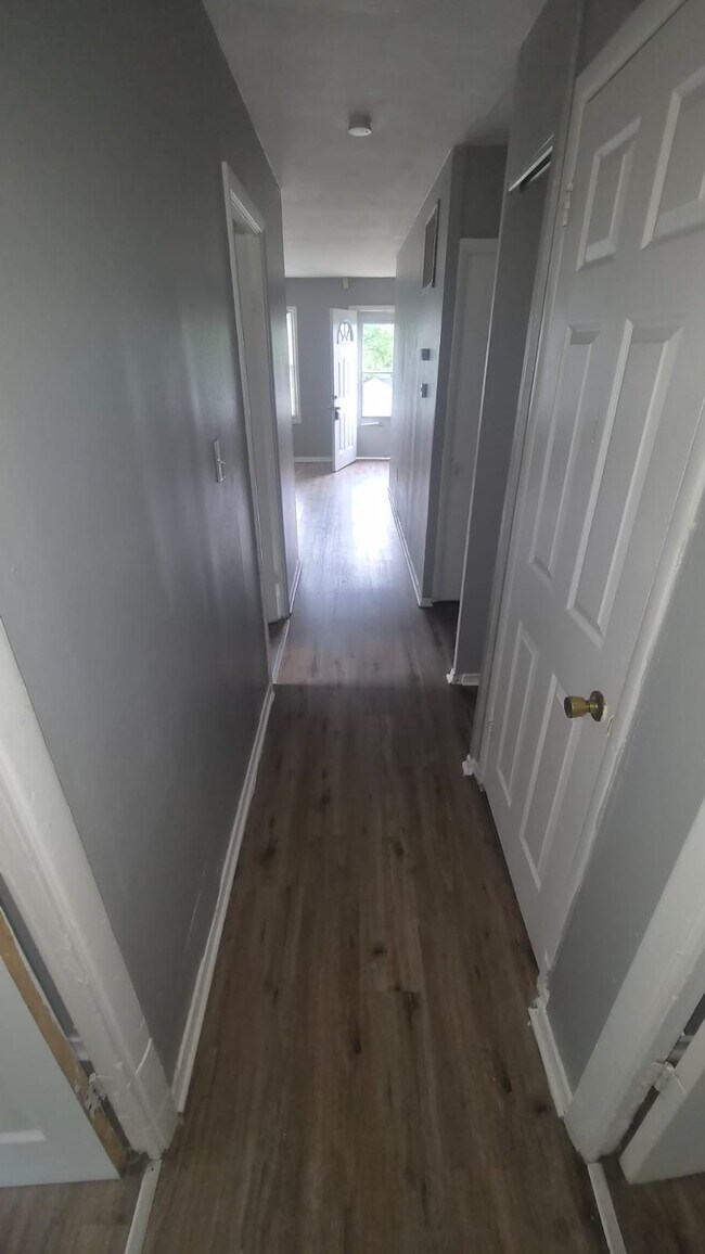 Building Photo - 5286 Osceola Dr