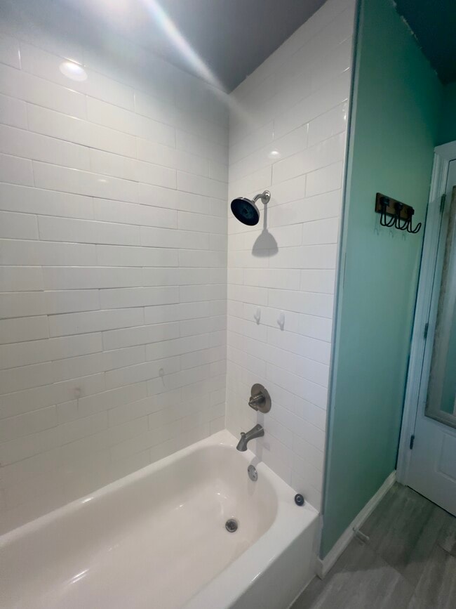 Building Photo - 317 Truman Pl