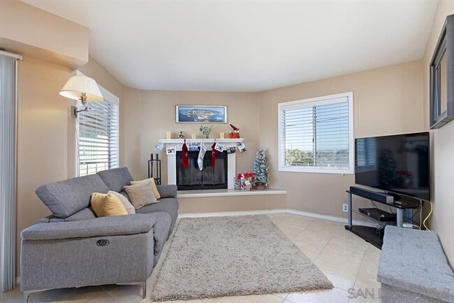 Building Photo - 4380 Temecula St