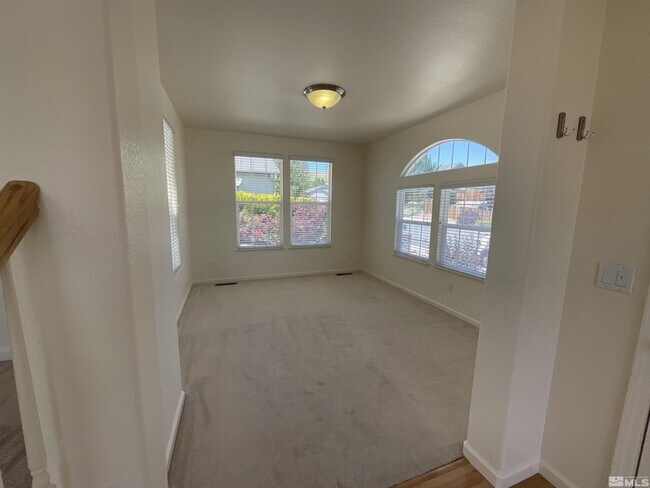 Building Photo - 5707 Rainier Peak Dr