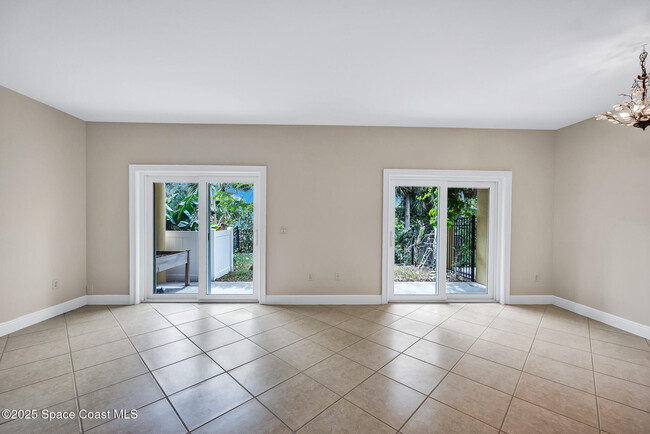 Building Photo - 2534 N Hwy A1A